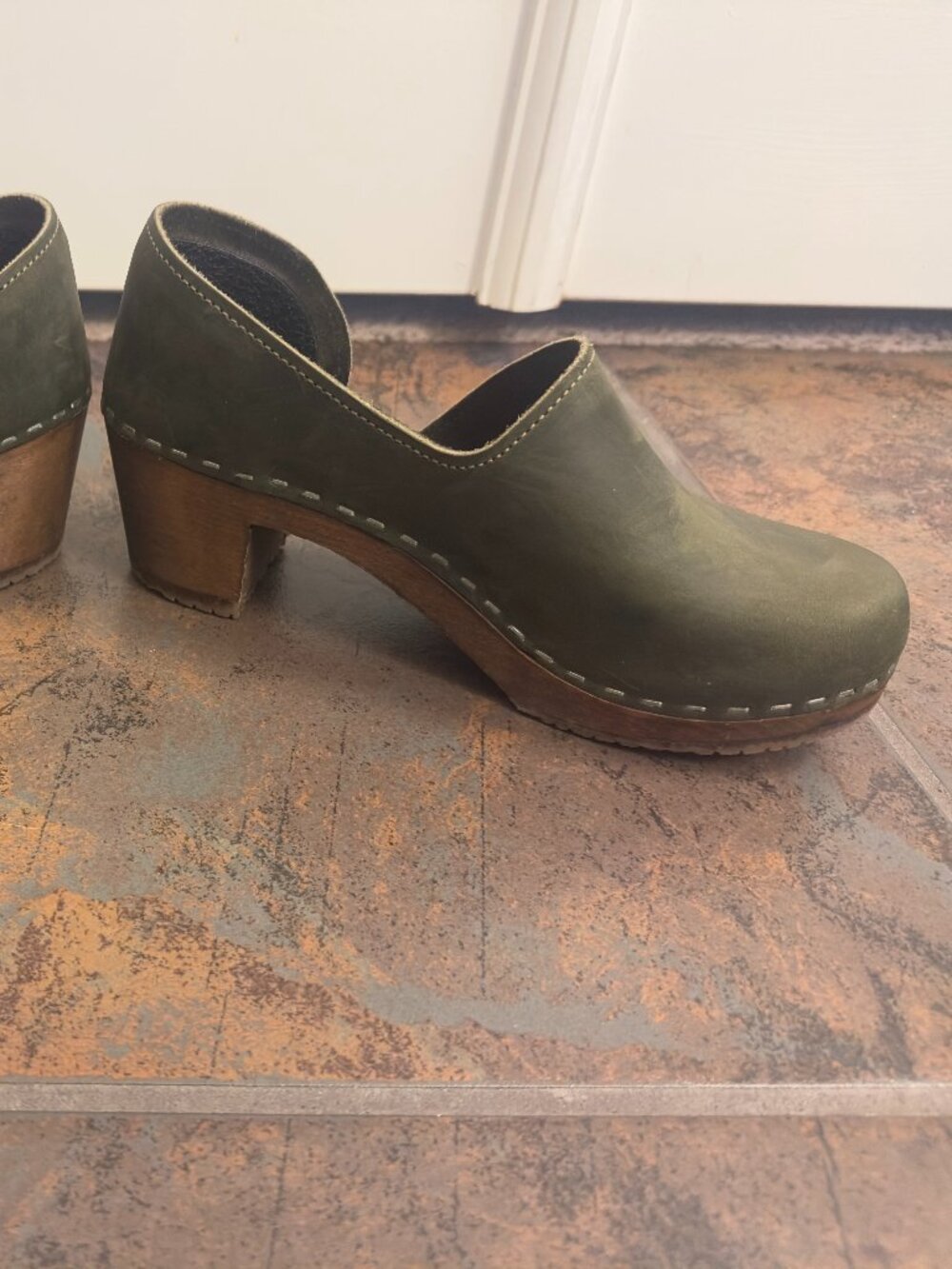 Sandgrens Handmade Clog - olive size 6.5 (EU 37) - Picture 4 of 10